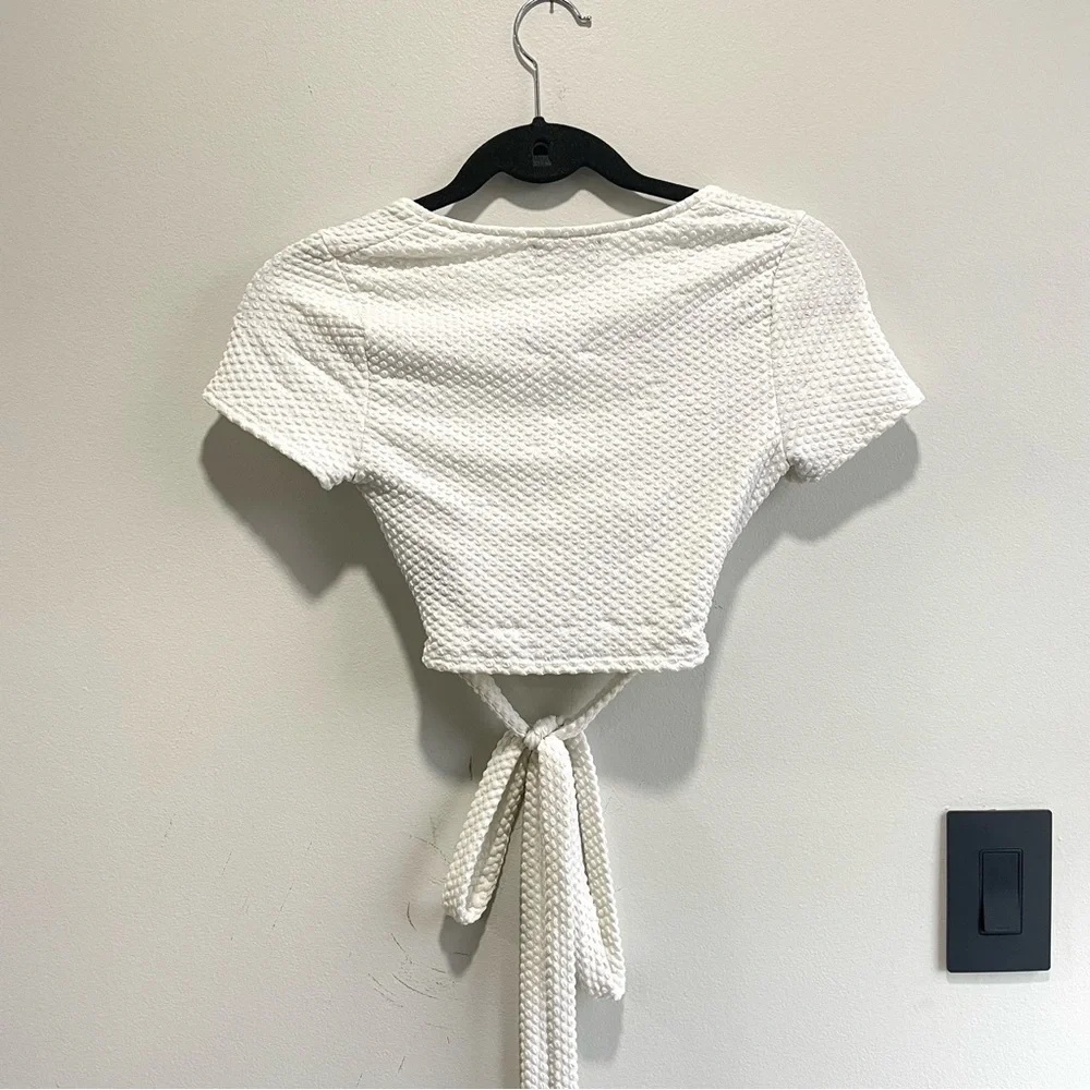 Urban Outfitters Tasha Twist-front Wrap Crop Top White XS - Picture 5 of 8
